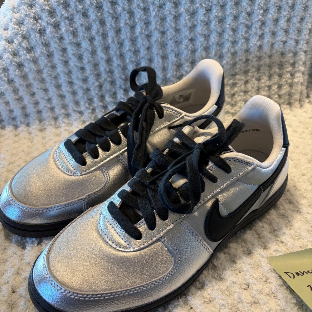 Nike Killshot 2 Premium | Metallic Silver & Black - Picture 2 of 5